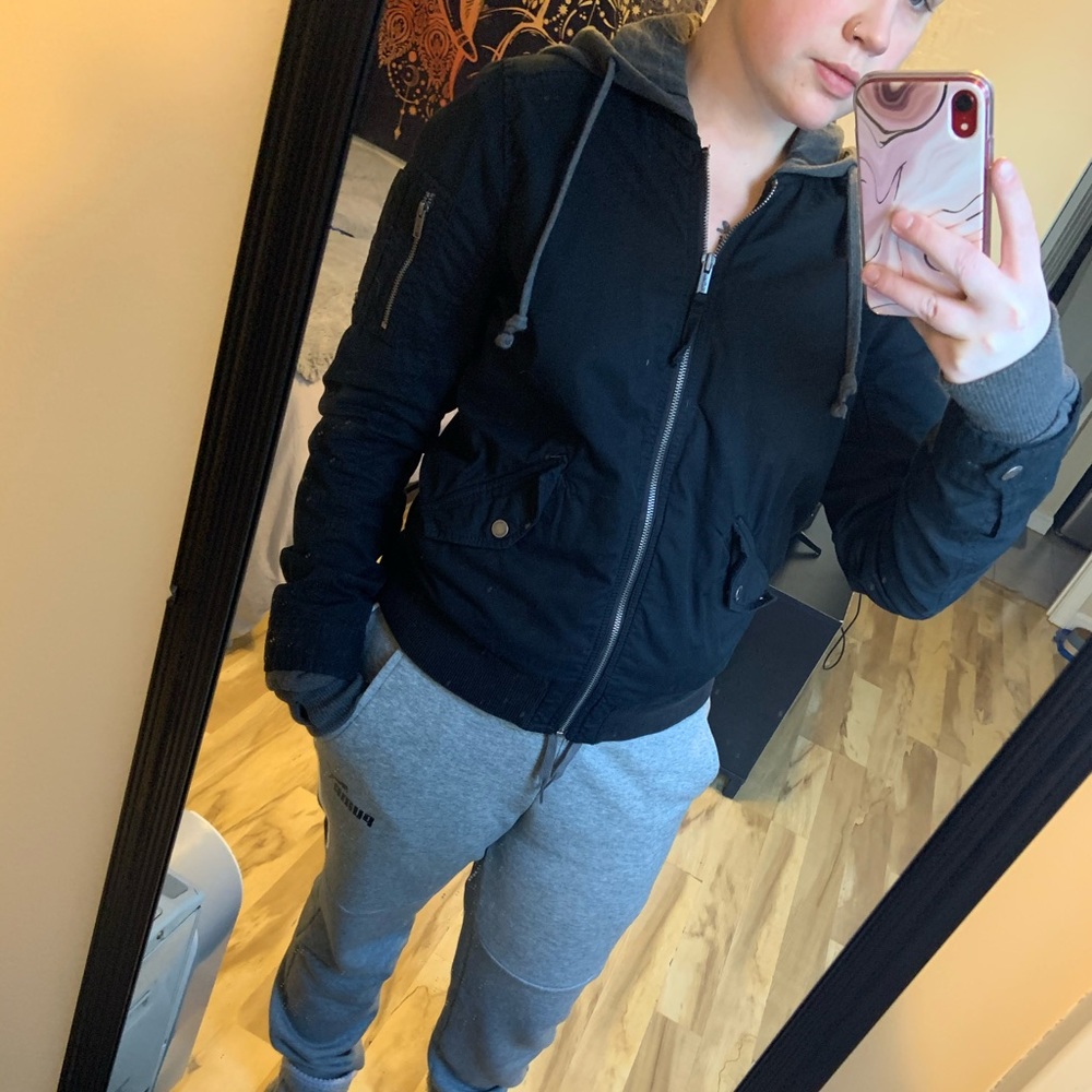 Black hollister fall/spring jacket